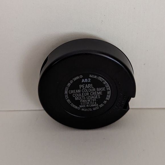 MAC Cream Colour Base - Pearl - Picture 2 of 2